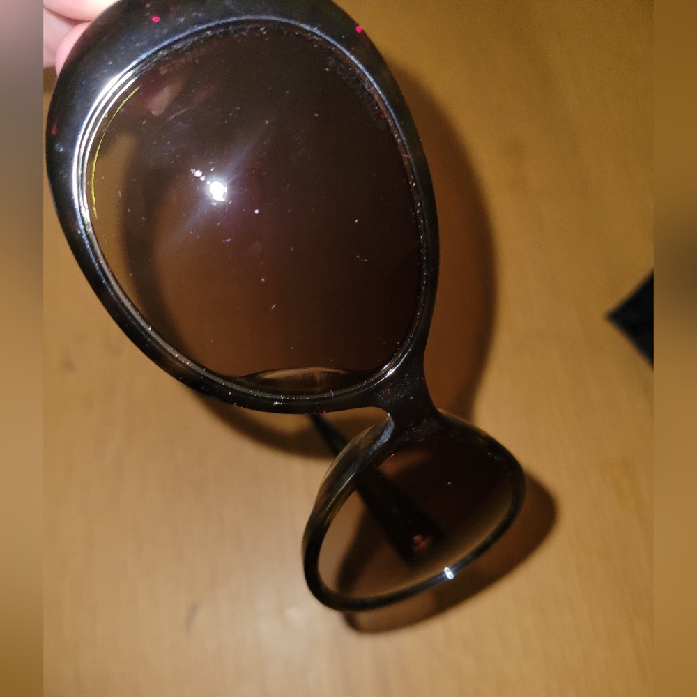 CHANEL Oversized Sunglasses in Brown with Case, Box, and Shopping Bag - Picture 6 of 14